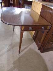 Beistelltisch Mahagoni antik Inlaid Mahogany Pembroke Table
